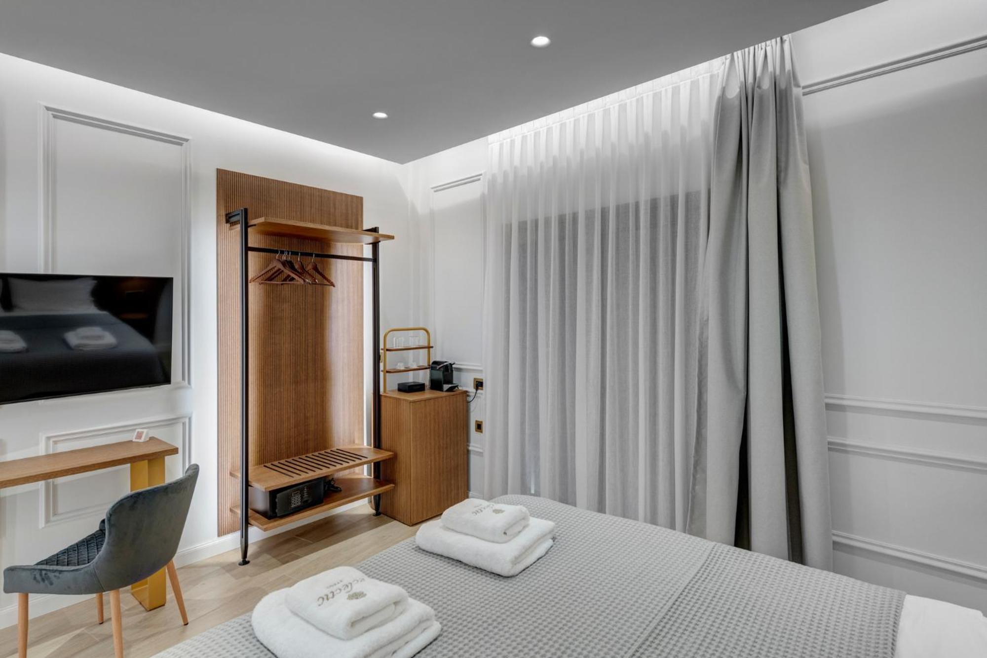 Eclectic Syros Bed & Breakfast แอร์มูโปลี ภายนอก รูปภาพ