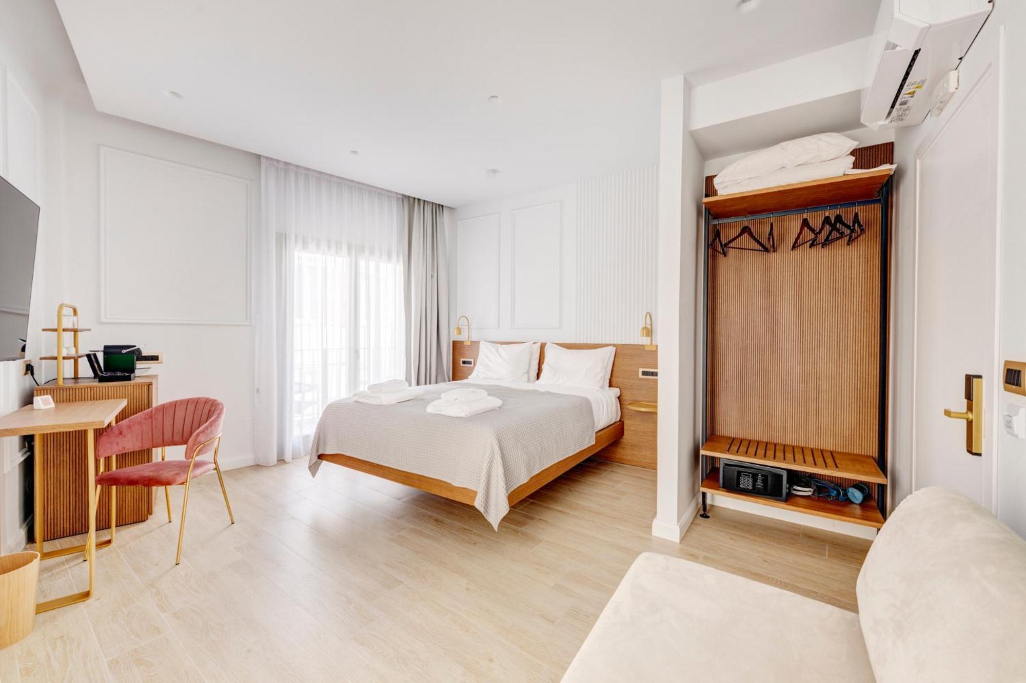 Eclectic Syros Bed & Breakfast แอร์มูโปลี ภายนอก รูปภาพ